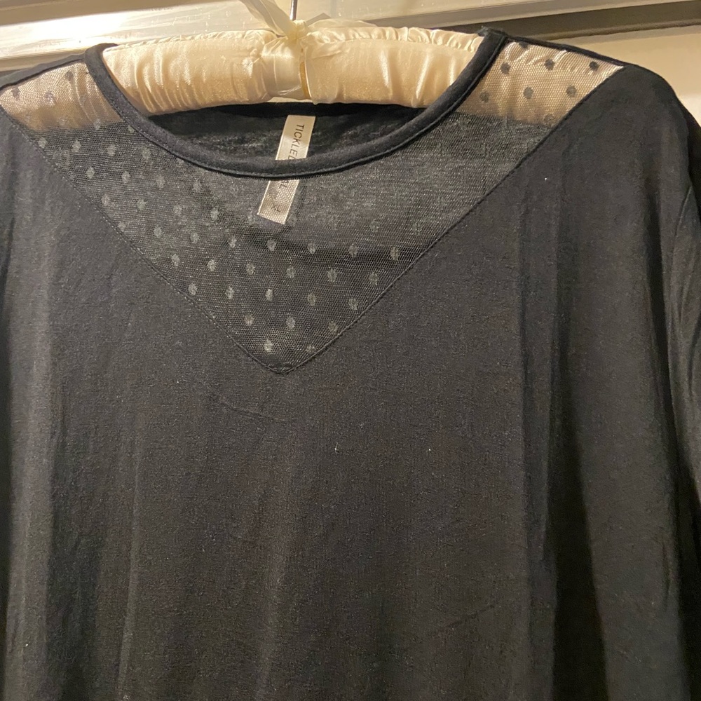 Black Tee